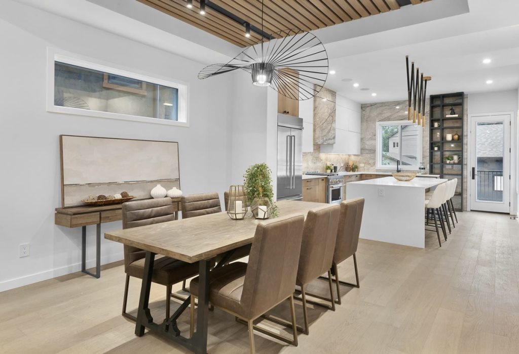 Rockbay luxury house dining area